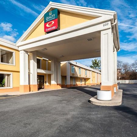 Econo Lodge Hagerstown I-81 Екстер'єр фото