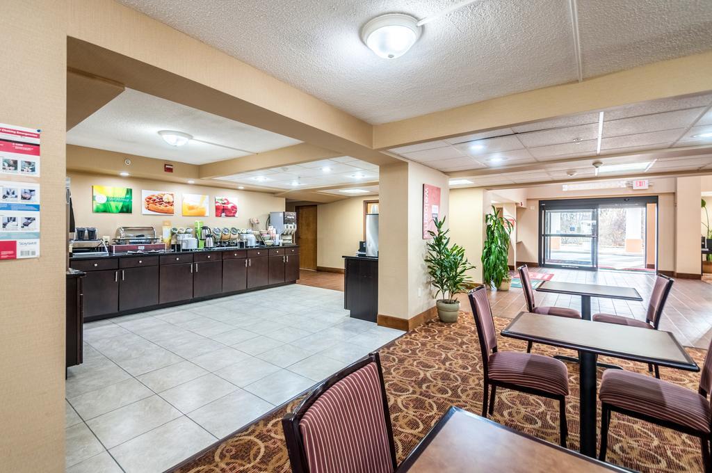 Econo Lodge Hagerstown I-81 Екстер'єр фото