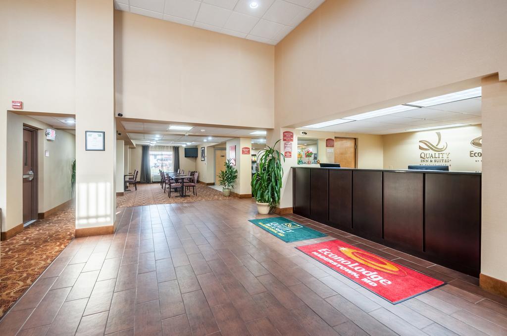 Econo Lodge Hagerstown I-81 Екстер'єр фото